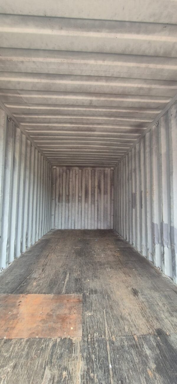 Container 20 Pés Dry (6 METROS) MSKU720539-5 - Imagem 5